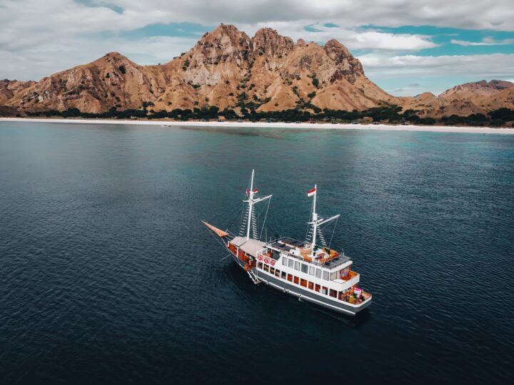 Boat 09 - Open Trip - Komodo Island