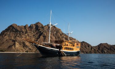 Premium Komodo Voyager | Superb Food | 3D2N Sailing Trip | CORDELIA