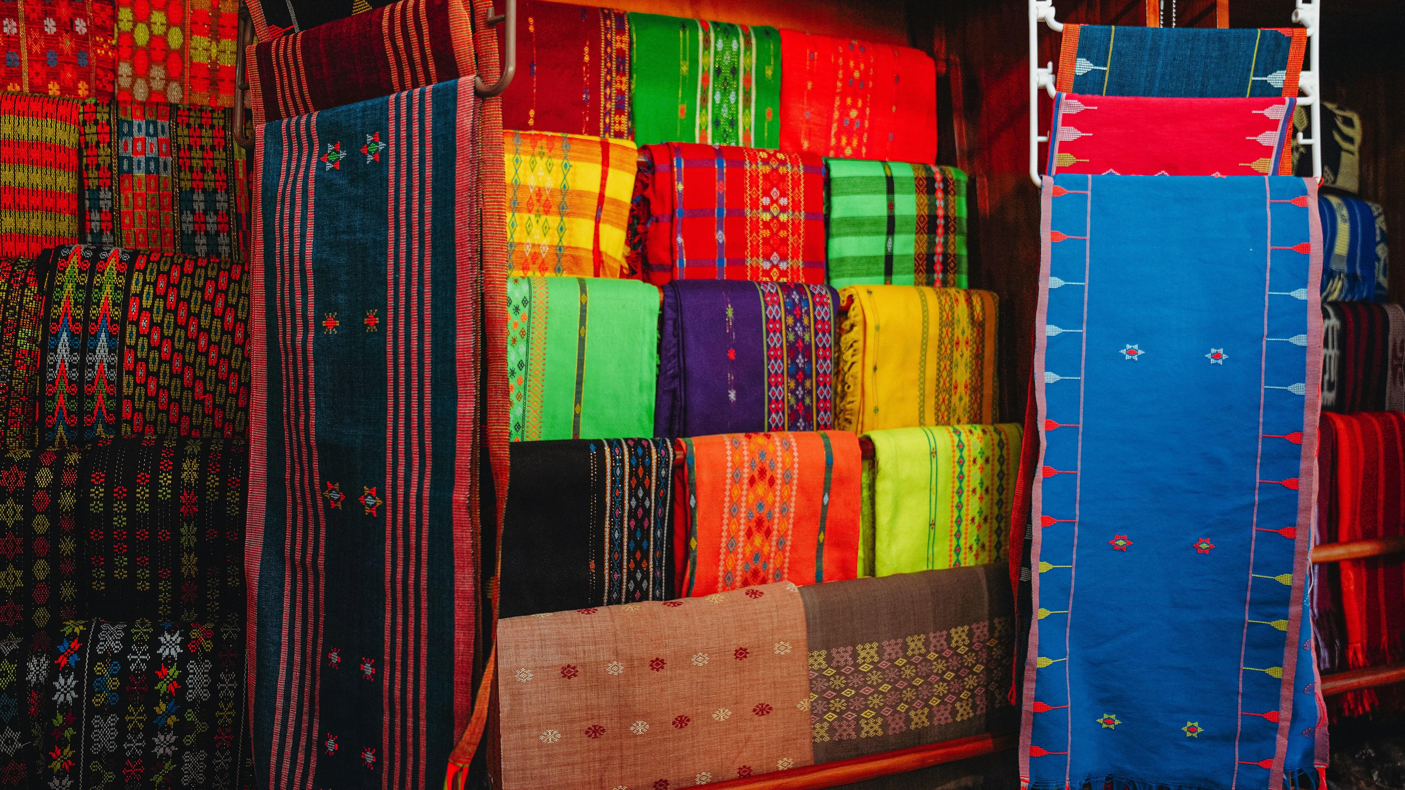 Kain Tenun